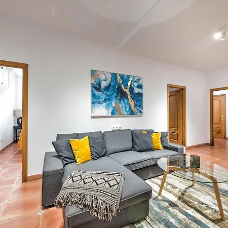 Luxury With Private Pool And 7 Bedrooms *