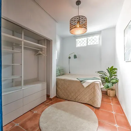 Luxury With Private Pool And 7 Bedrooms *
