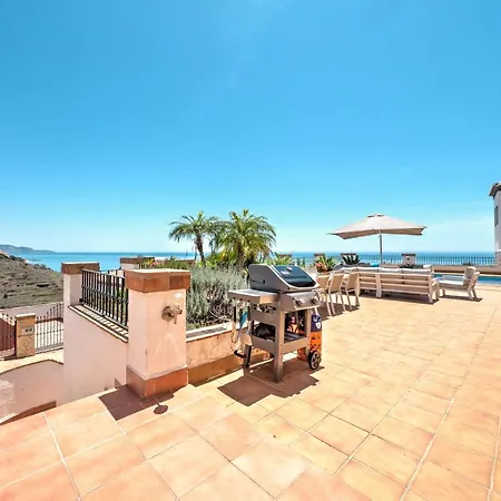 Luxury With Private Pool And 7 Bedrooms