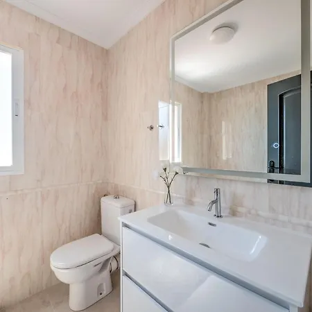 Luxury With Private Pool And 7 Bedrooms Torrox